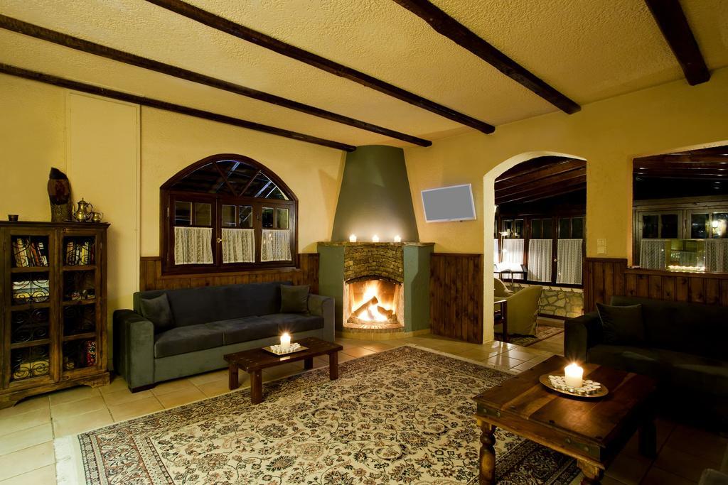 Guest House Fanaras Калаврита Экстерьер фото