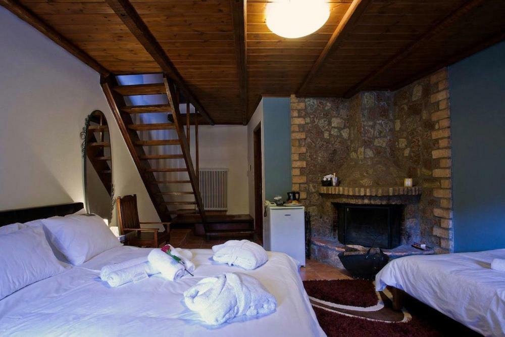 Guest House Fanaras Калаврита Экстерьер фото
